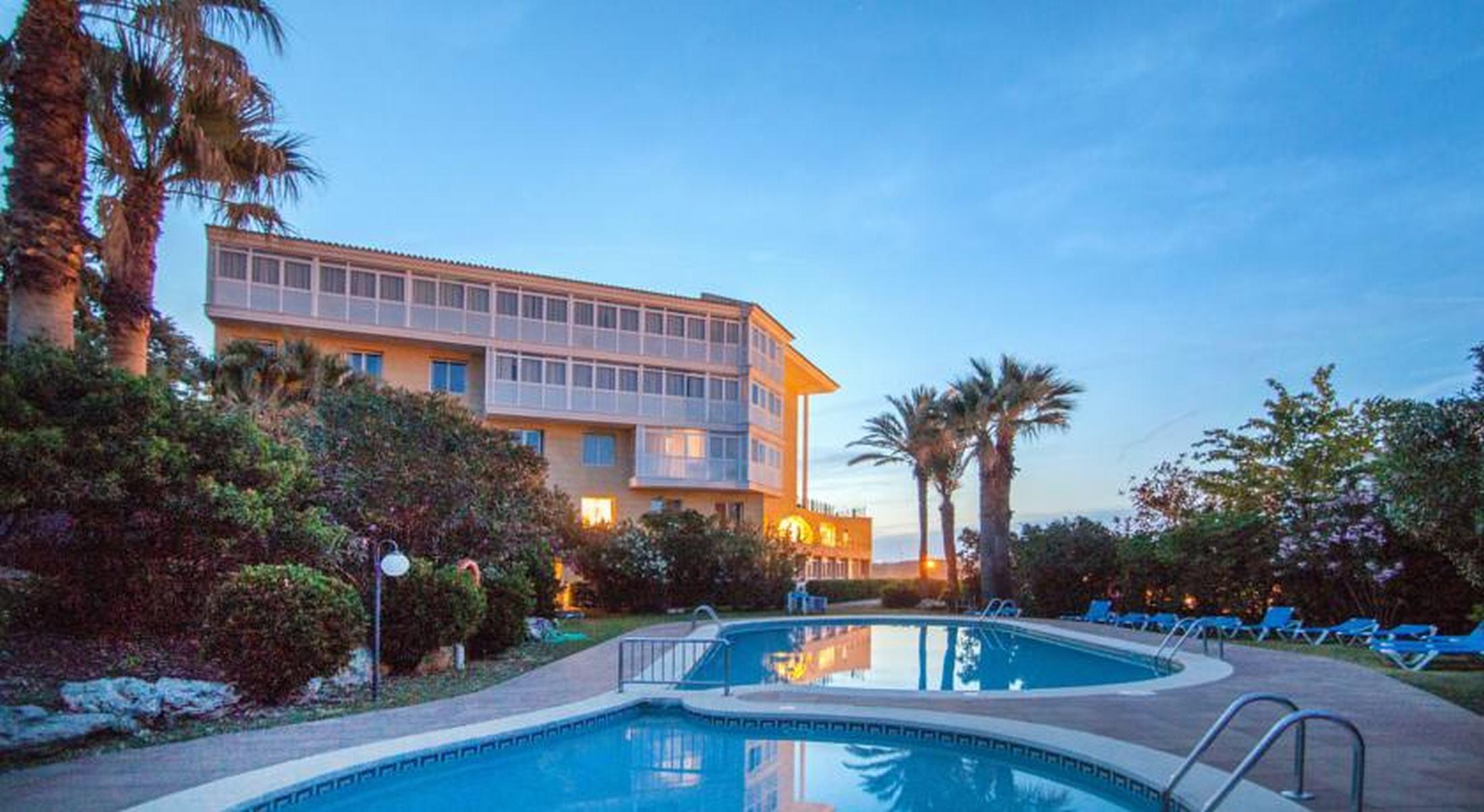 Catalonia Mirador Des Port Hotel Exterior photo