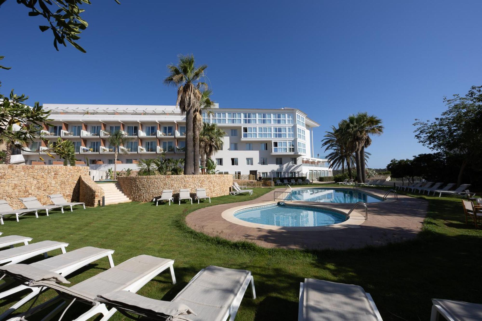 Catalonia Mirador Des Port Hotel Exterior photo