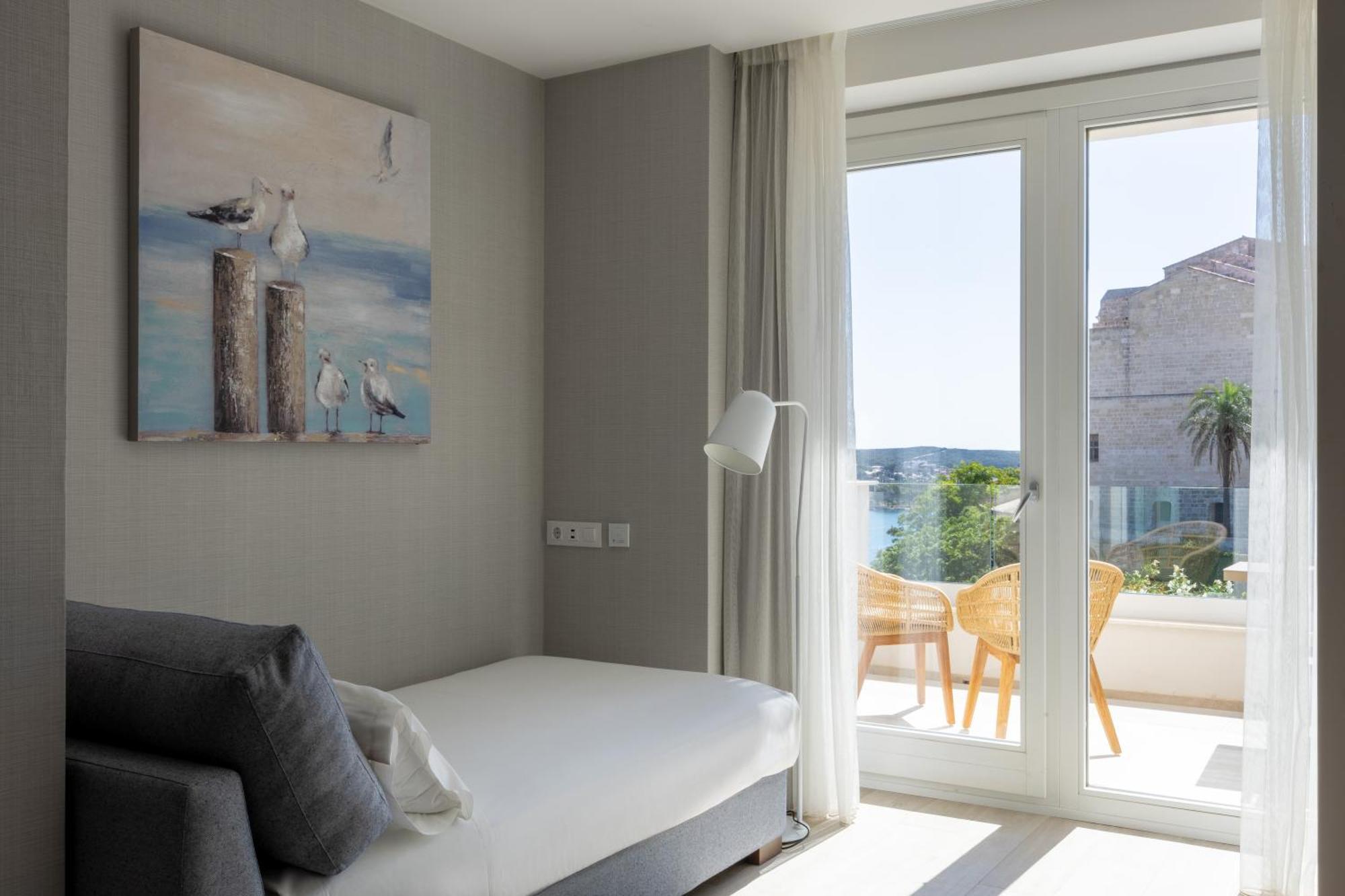Catalonia Mirador Des Port Hotel Room photo